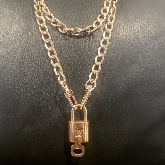 Louis Vuitton Jewelry - Louis Vuitton Lock & Key Necklace #303